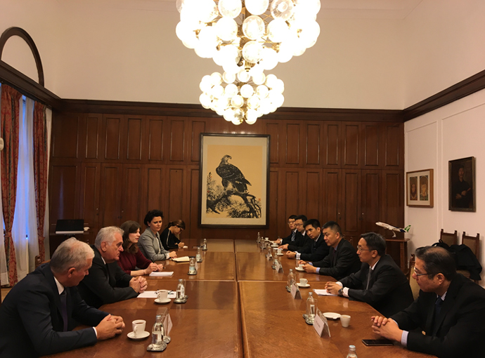  Council President Nikolić in meeting with the CIC delegation  