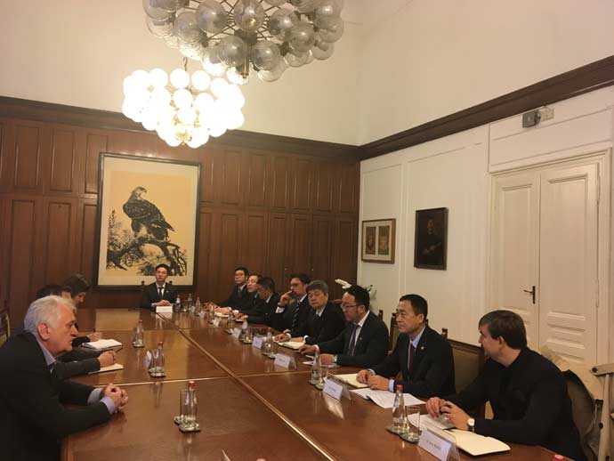  Council President Nikolić meets Chairman of China Energy International Group   