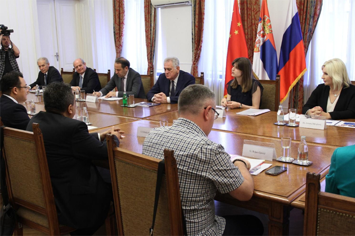  National Council President and Members, Serbian Government Ministers, talk with representatives of SINO-CHINA Investment Group 